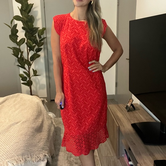 Beautiful drees perfect for a coral cocktail party - Picture 2 of 3